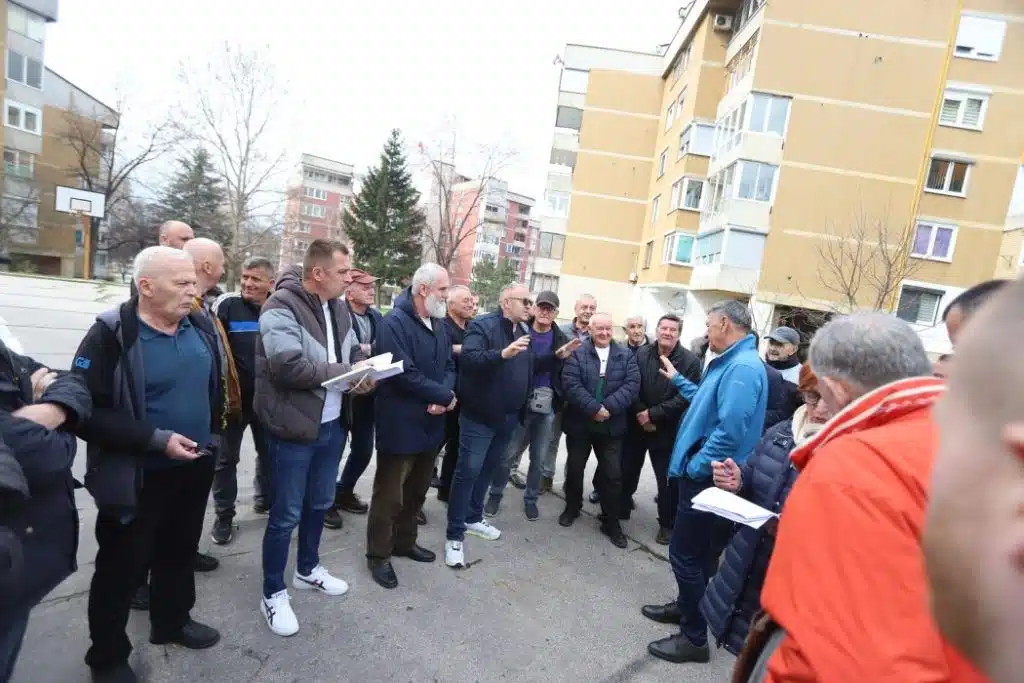 “Gradonačelnik Zenice, Fuad Kasumović, obilazi mjesne zajednice i aktivno uključuje građane u planiranje prioriteta razvoja grada