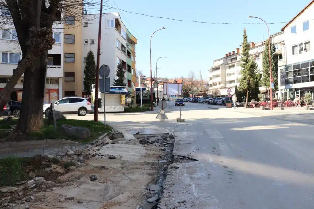 Novi Travnik u utorak zbog nastavka radova potrebno izmjestiti vozila!