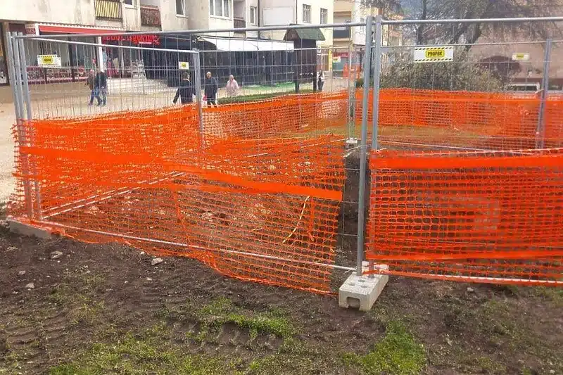 Travnik dobija novi izgled: U sklopu nove šetnice gradi se i cvjetni sat