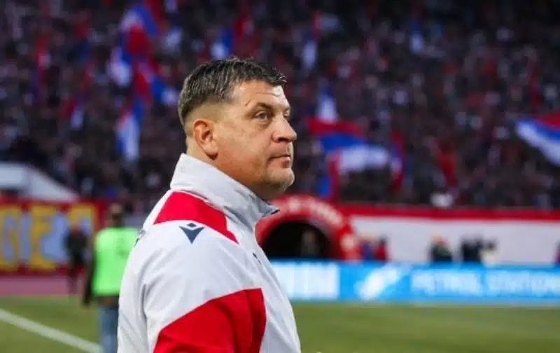 ZVEZDIN TRENER PROSLAVIO ROĐENDAN NA DERBIJU: Otkrio kakvom će snagom raspolagati!
