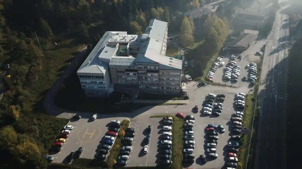 U JU Bolnica Travnik radionica “Laparoskopske kolorektalne operacije, kako to ja radim?”