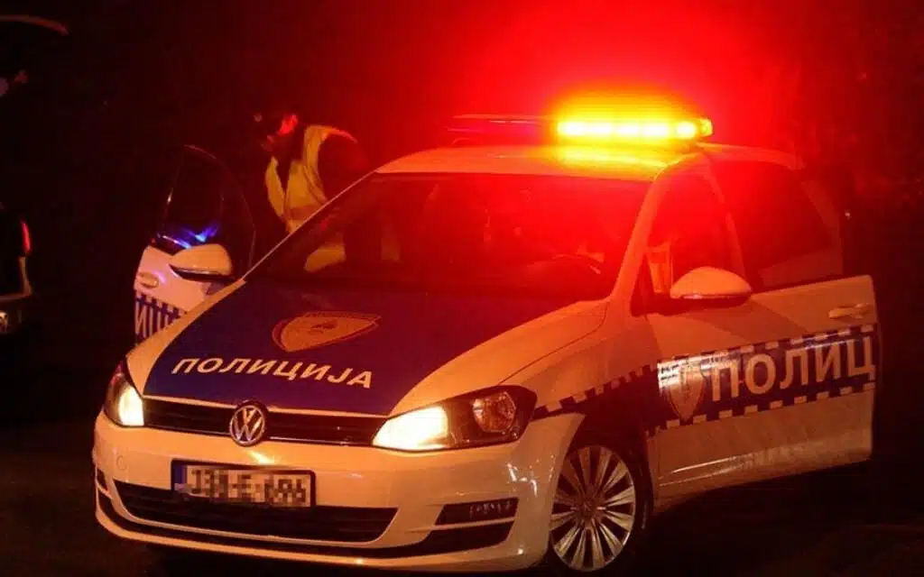 Alarmirana policija: Sarajevskoj firmi zapaljena mašina na Palama?