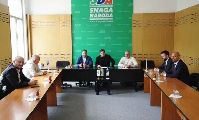 Održan sastanak predstavnika SDA, DF-a i SBiH iz KS o predstojećim lokalnim izborima