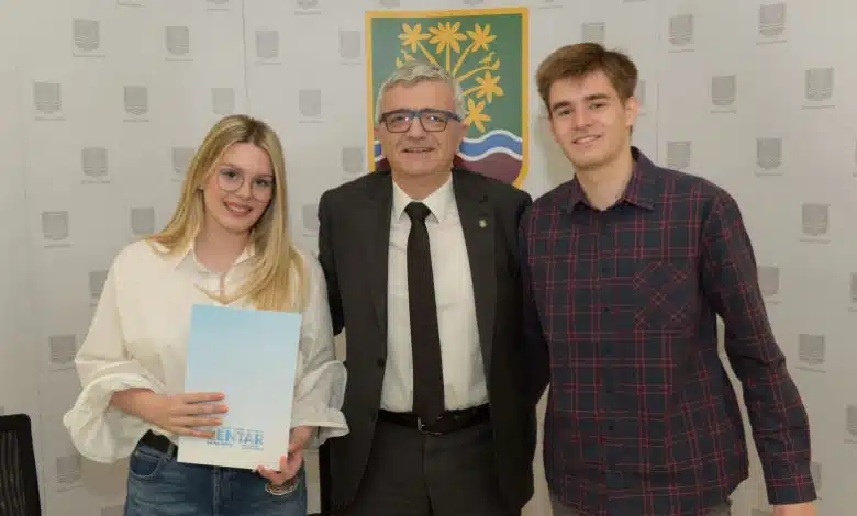 Općina u 2024. godini stipendira 1239 učenika i studenata