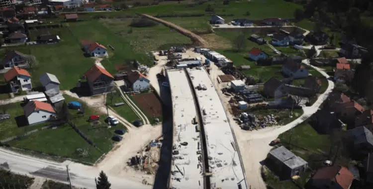 Pogledajte kako izgleda iz zraka izgradnja brze ceste Lašva-Nević Polje (VIDEO)