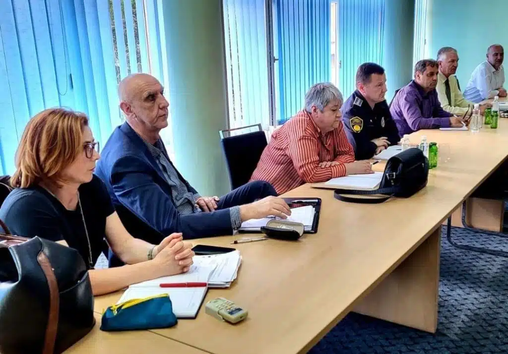 Sedam sindikata uputilo zahtjeve Vladi SBK za isplatu razlike jednokratne novčane pomoći uposlenicima koji se finansiraju iz budžeta