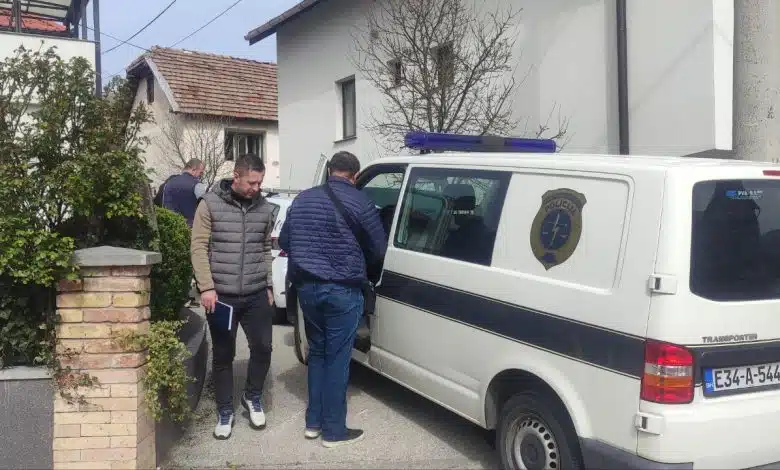Slobode lišene dvije osobe zbog sumnje da su bacile bombu na kuću Irfana Čengića