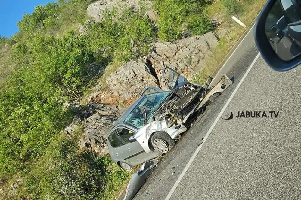 Teža prometna nesreća na Žovnici