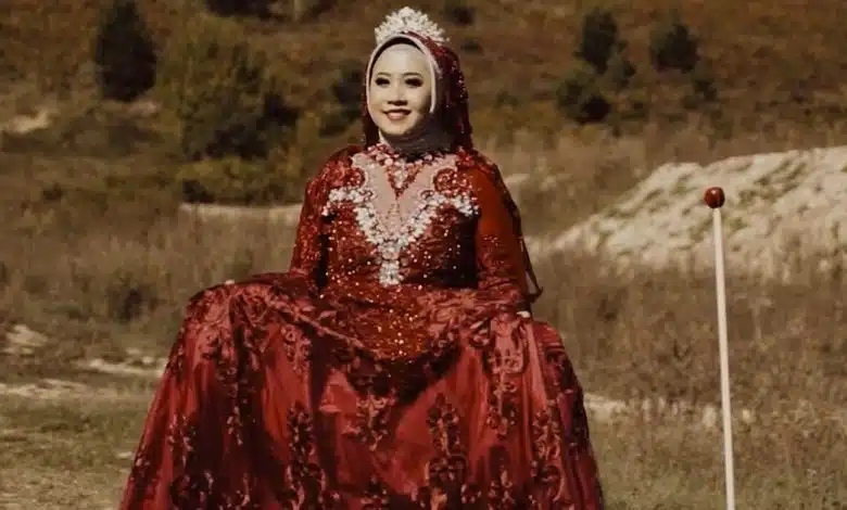 Tri Retno Kawuri/ Spoj naše kulture sa indonezijskom