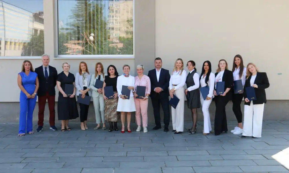 NOVI TRAVNIK: Polaznicima Akademije ženskog poduzetništva uručeni certifikati