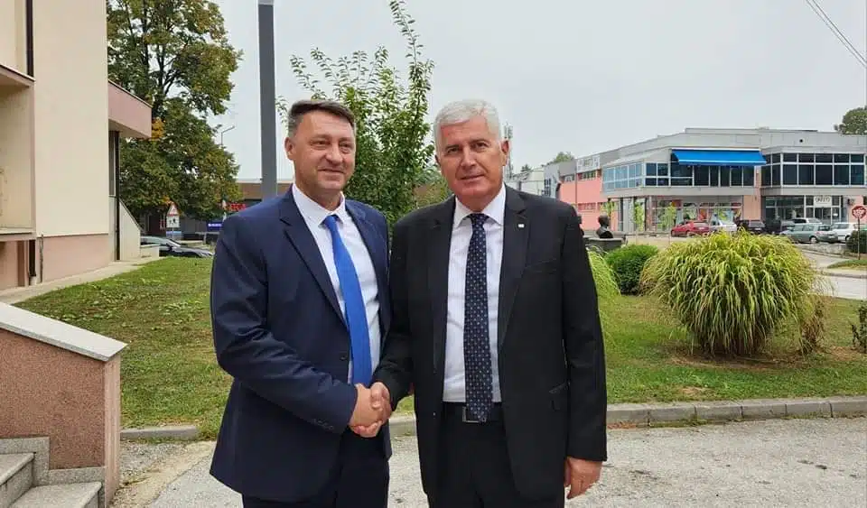 Dragan Čović sastao se s dužnosnicima HDZ-a BiH Županije Središnja Bosna u radnoj atmosferi.