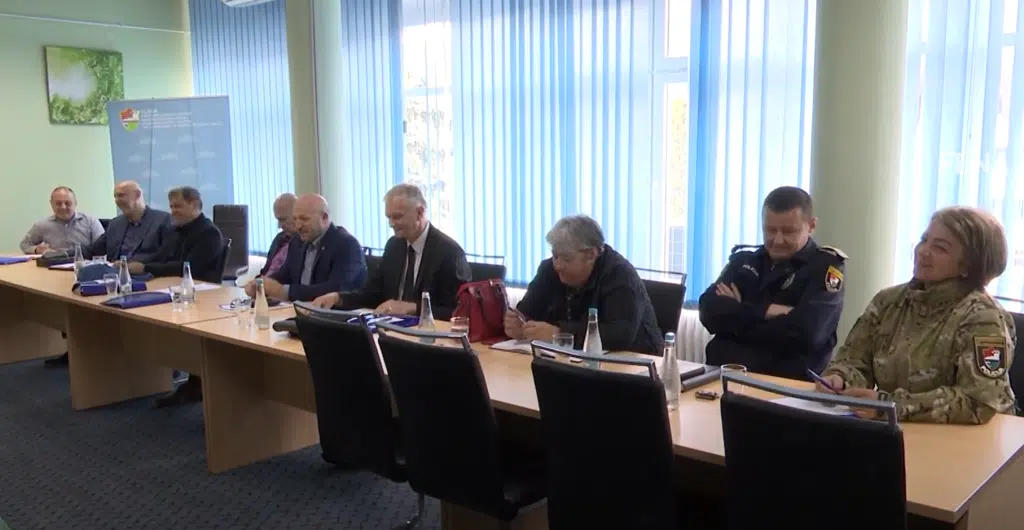 Da li se bliži štrajk u javnim službama u SBK?