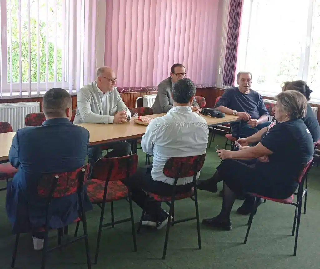 Gradonačelnik Tuzle u radnoj posjeti MZ Husino (FOTO)