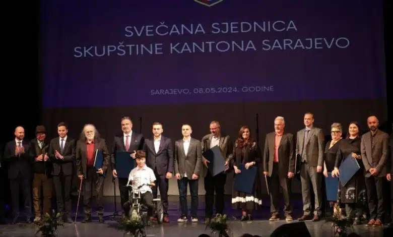 Priznanja KS dodijeljena palestinskom ambasadoru u BiH, Ismailu Barlovu, Samiri Hurem…