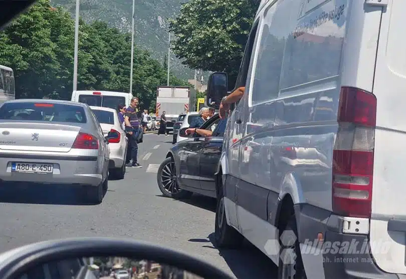 Saobraćajna gužva nakon saobraćajne nesreće u Mostaru – TNTportal.ba