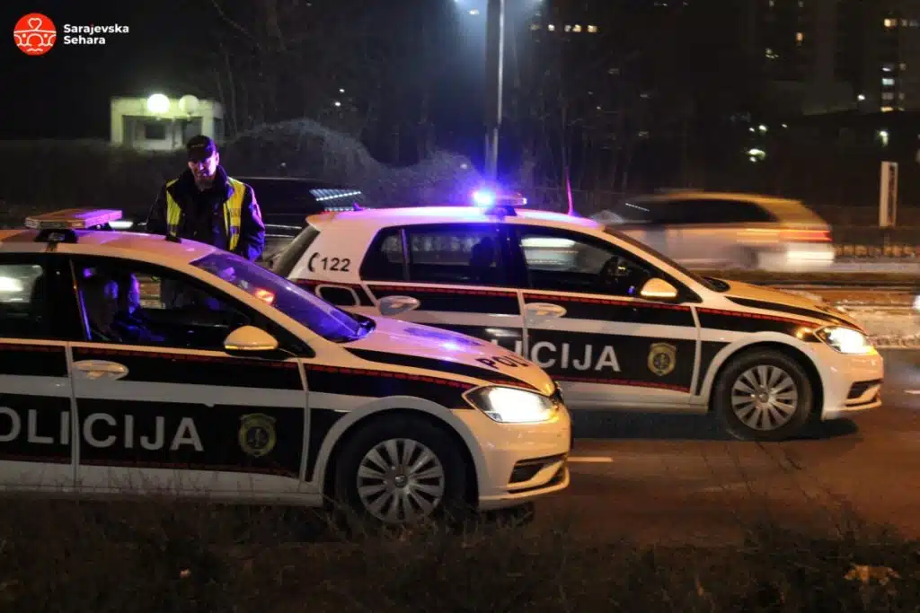 Sarajevski divlji vozač oduzet Fiat Punto: Isplaćene gotovo 2.000 KM neplaćenih kazni za vožnju u vrijeme zabrane