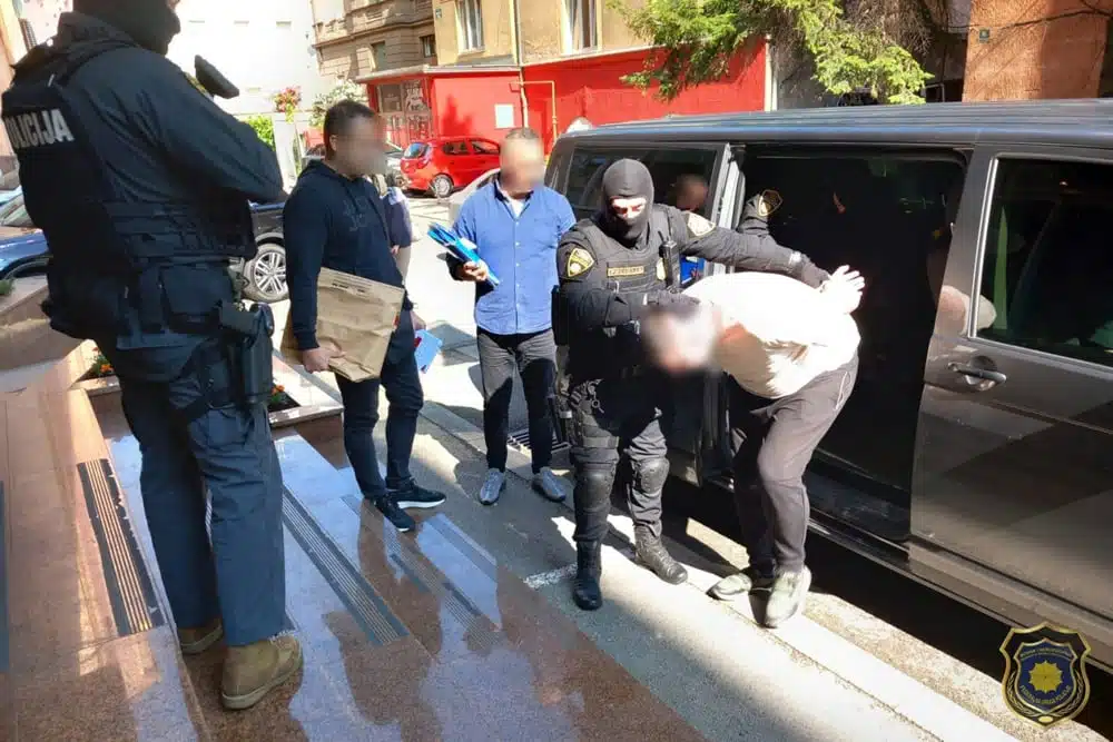 Uhapšen zbog ucjene žena privatnim fotografijama – TNTportal.ba