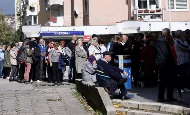 Zadat rok svim ministarstvima Vlade KS radi smanjenja gužvi prilikom prijava u CIPS-u