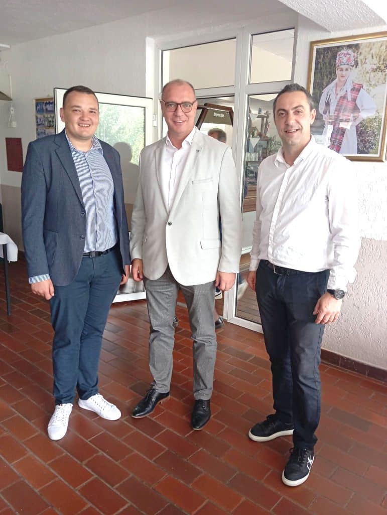 Gradonačelnik Tuzle u radnoj posjeti MZ Husino (FOTO) gradonačelnik tuzle u radnoj posjeti mz husino (foto)