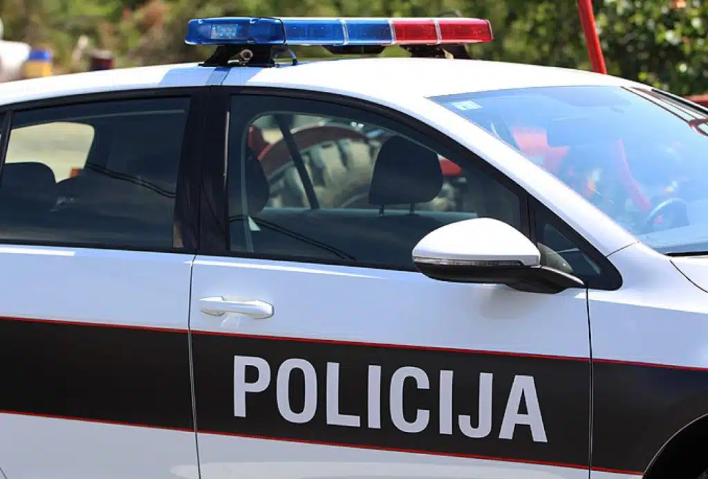 Policija spriječila pokušaj samoubistva maloljetnika iz Tuzle