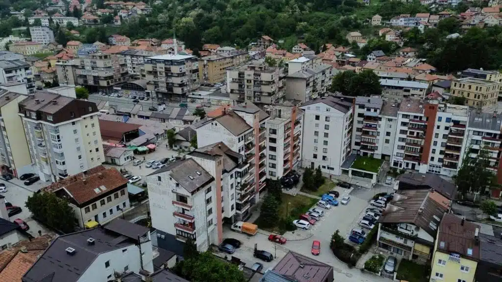 TRAVNIK / Objavljen Javni poziv za dodjelu stanova u najam mladim bračnim parovima ili vanbračnim partnerima