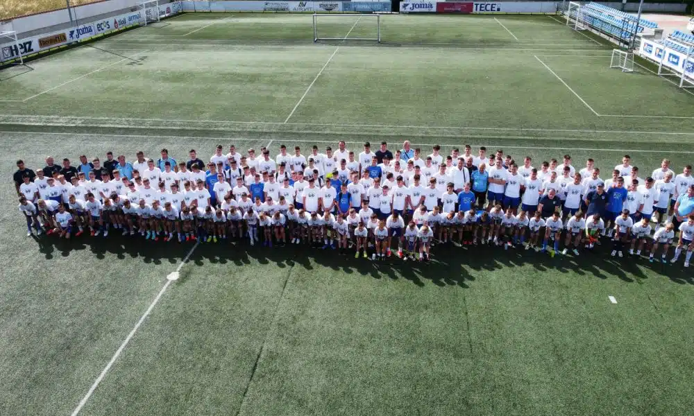 Svečano otvoren nogometni kamp Lokomotive Zagreb u Vitezu