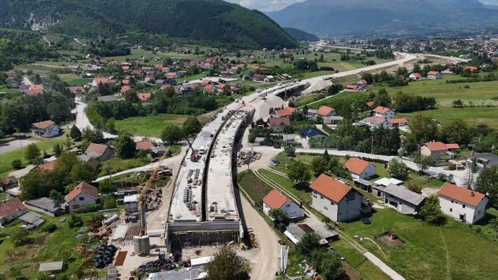 Pogledajte kako izgledaju radovi na brzoj cesti Lašva – Nević Polje (FOTO)
