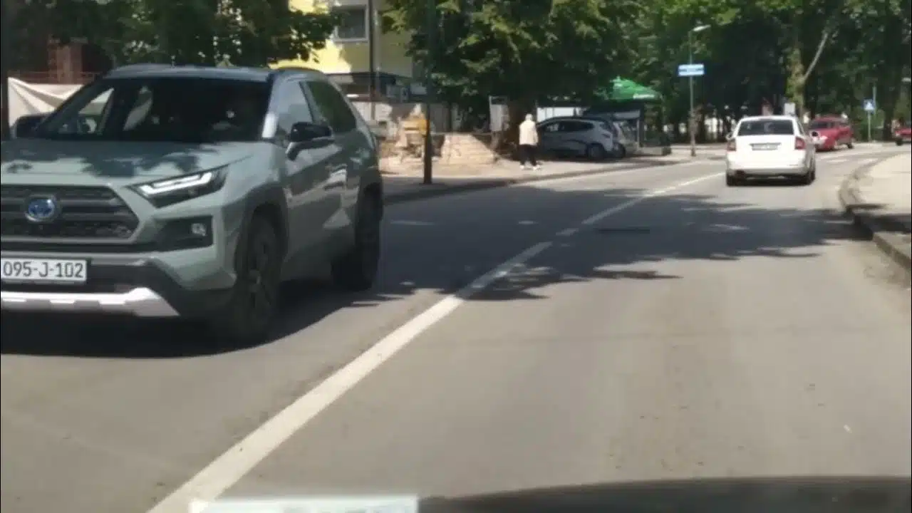 Obilježavanje horizontalne signalizacije i usporivači brzine