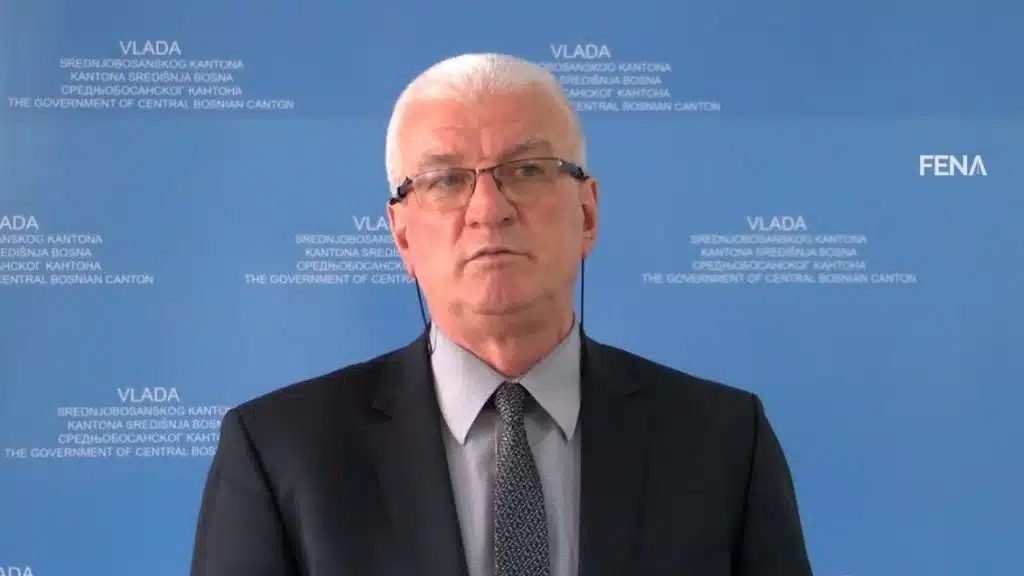 Povećanje standarda za nastavnike, policiju i ostale kantonalne uposlenike, povećanje plata na dnevnom redu za petak