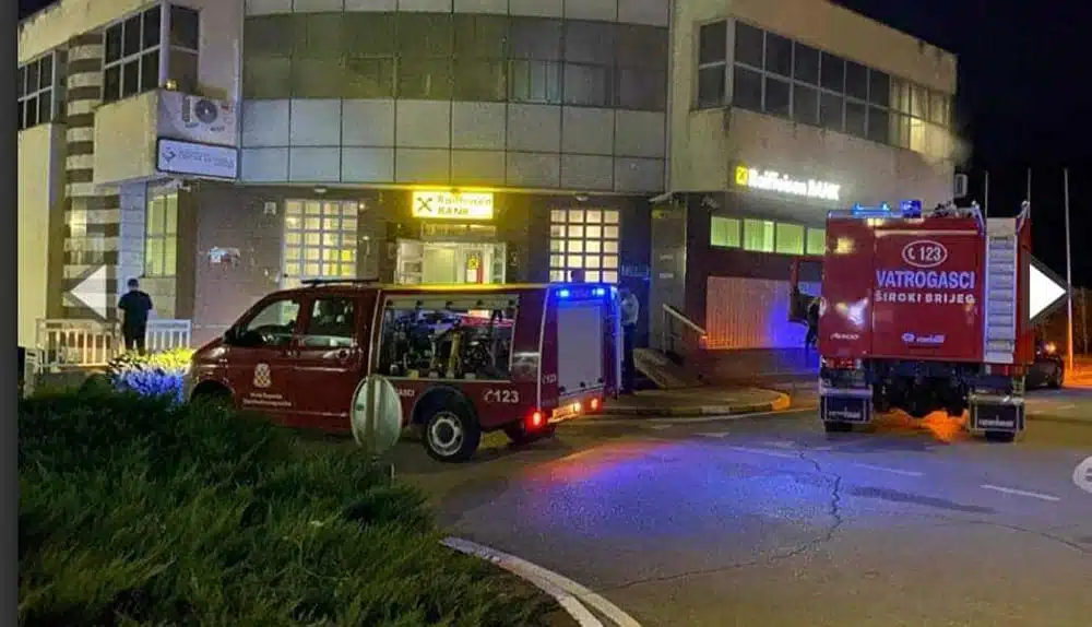 Požar u poslovnici Raiffeisen banke u Širokom Brijegu – TNTportal.ba