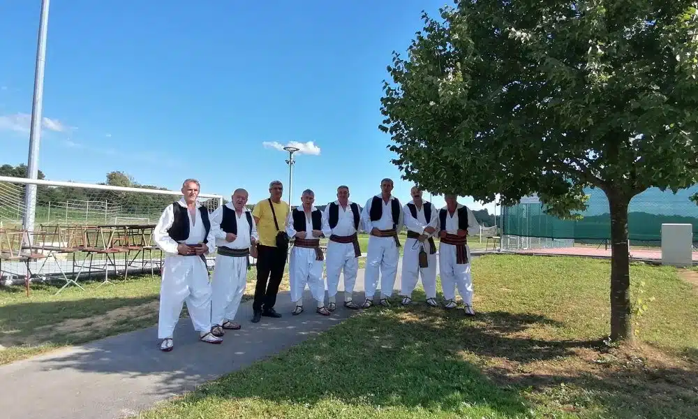 Nastup Izvornog folklornog društva “Paklarevo” na Šlinganim danima u Jalžabetu kraj Varaždina