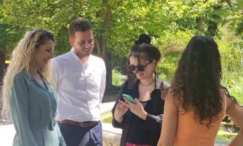 Dar Vlade Kantona Sarajevo: Vaučeri za mlade koji uskoro pune 18 godina, za posjetu kulturnim ustanovama