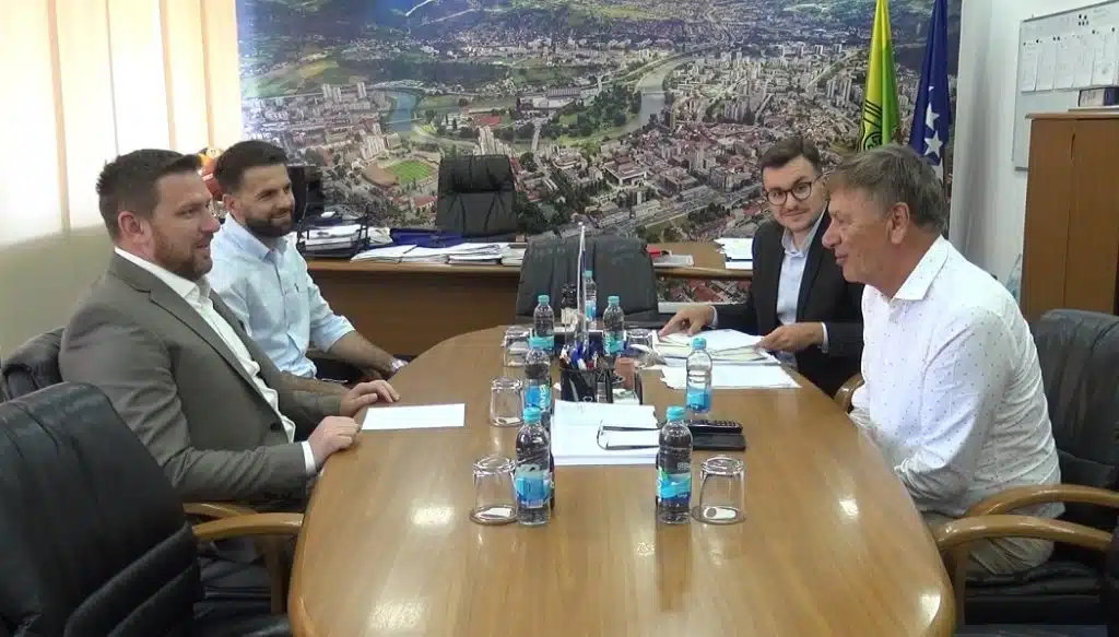 Gradonačelnik Kasumović obavio razgovor sa glavnim imamom efendijom Kobilicom