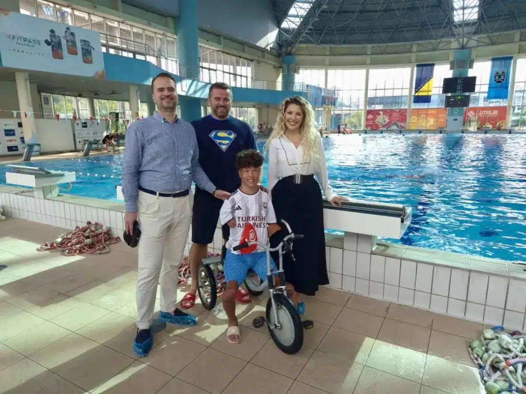 Ministri Mesihović i Kalamujić podržali mlade paraplivače pred svjetska takmičenja