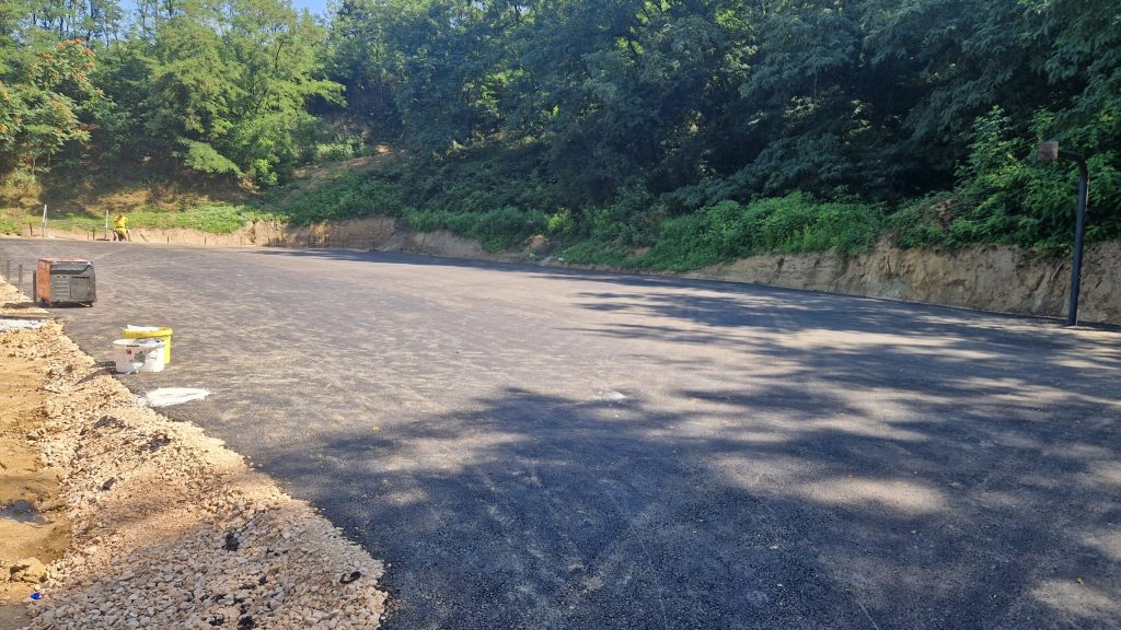 Radovi na izgradnji novog igrališta u naselju Krojčica u Tuzli privode se kraju (FOTO) radovi na izgradnji novog igrališta u naselju krojčica u tuzli privode se kraju (foto)