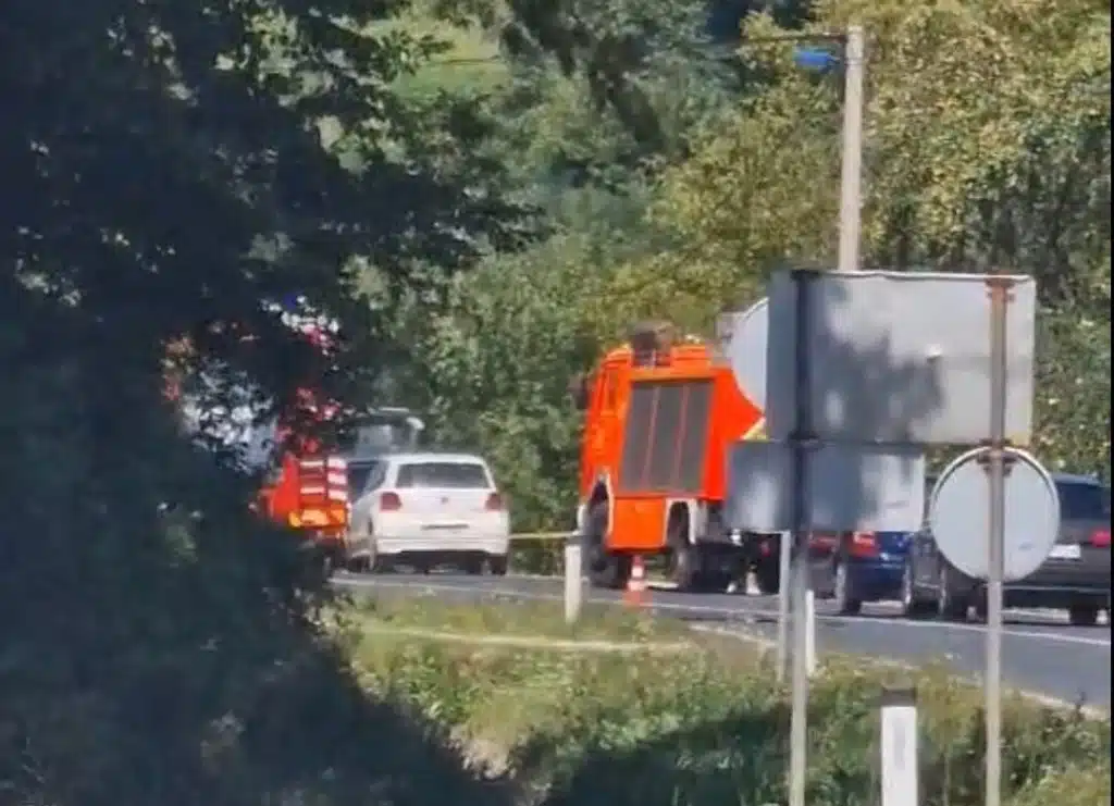 Teška saobraćajna nesreća kod Tuzle, smrtno stradala jedna osoba