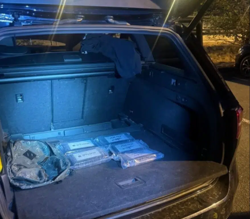 (FOTO) Glave mu je došao policijski pas: Državljanin BiH u Rijeci “pao” sa pet kilograma kokaina