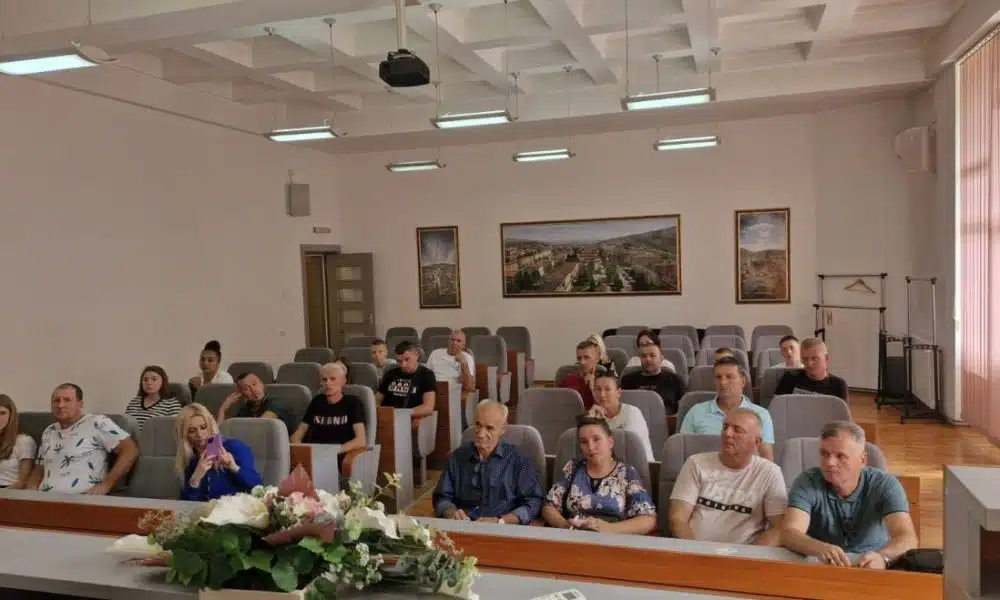 Fondacija Hastor potpisala ugovore sa novim stipendistima učenicima iz Novog Travnika