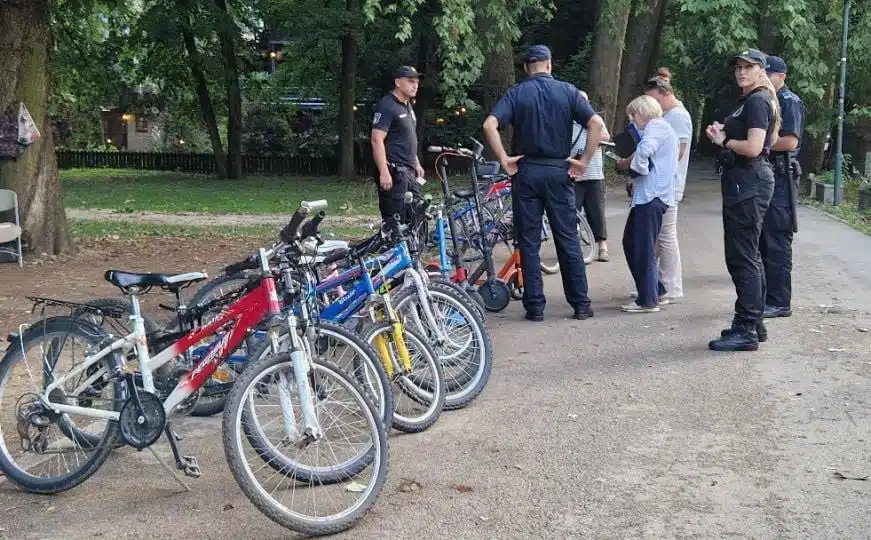 Inspekcija na Ilidži konfiskovala bicikle i romobile koji su ilegalno iznajmljeni na Velikoj aleji.