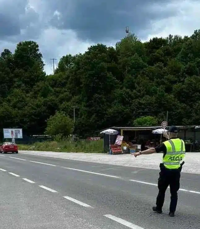 Nastavljen “lov” u Sarajevu: Pijani mladić bez vozačke dozvole ostao bez BMW-a, kazne skoro 16.000 KM