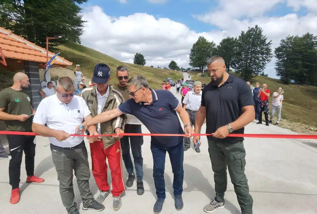 Položen kamen-temeljac za novi Borački dom na putu koji povezuje Orahovicu, Vukotiće i Jastrebac