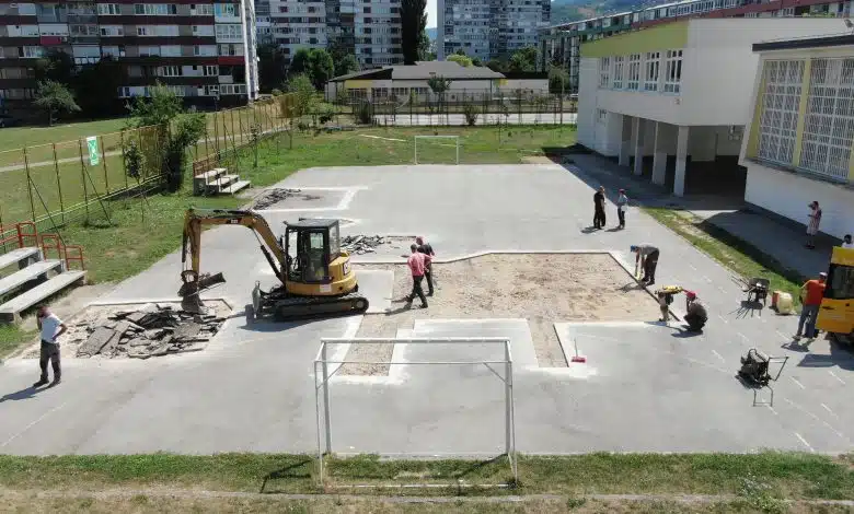 Radovi na sanaciji sportskog igrališta OŠ „Hrasno“ intenzivno se provode