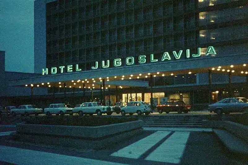 Rušenje hotela koji je bio simbol luksuza u Jugoslaviji: Krasio ga je luster od 40.000 kristala.