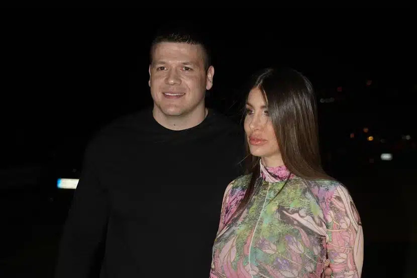 Slobina žena kritikovana zbog igranja sa fotošopom: “Mora da je kompleks”