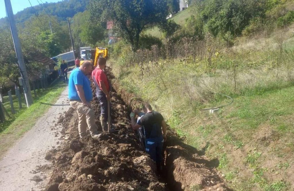 U toku su radovi na proširenju vodovodne mreže u tuzlanskom naselju Gornja Grabovica