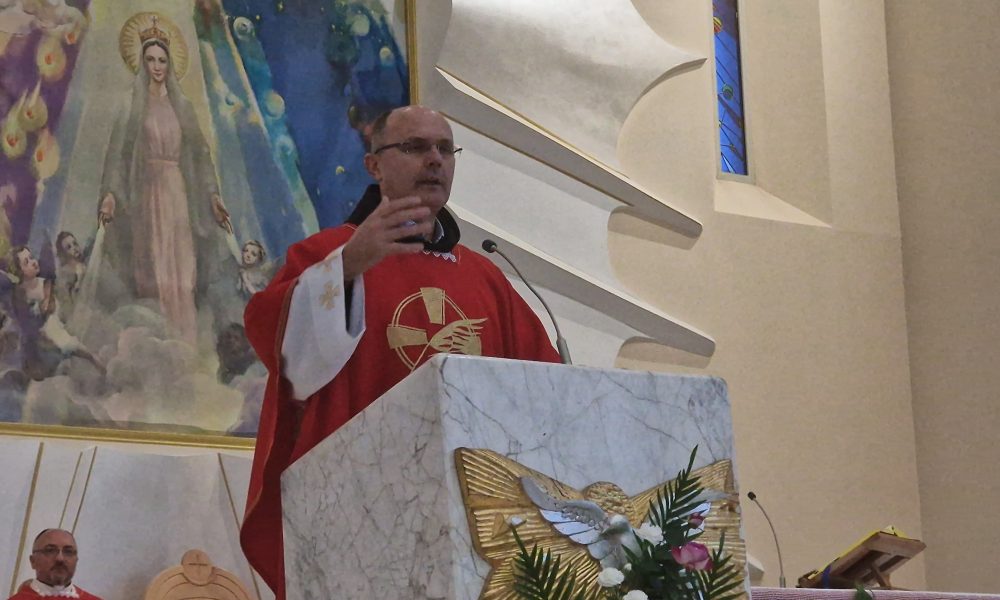 Nešto kao: Fra Mario Knezović iz Nove Travnice upozorio: “Ako srce Hrvata Bosne prestane kucati, čitava Hercegovina će patiti”