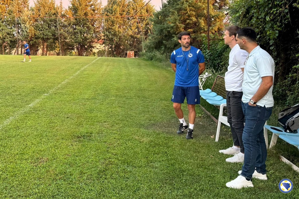 Spahić i Papac posjetili mlade reprezentativce U-21 i U-19