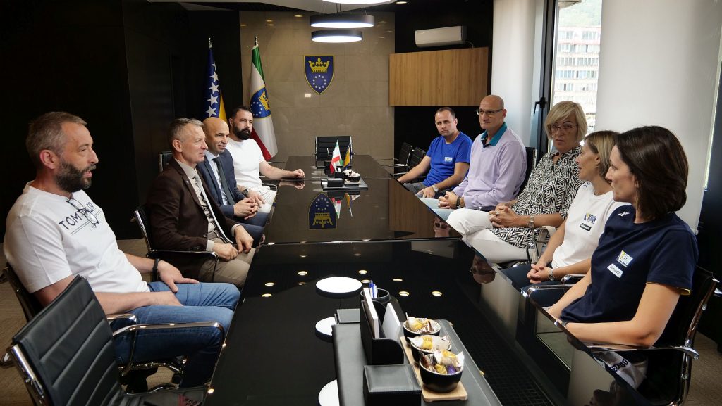 Čelnici KS BiH se zahvalili premijeru te predsjedavajućem i dopredsjedavajućem Skupštine ZDK za pokroviteljstvo priprema mladih košarkaša u Zenici