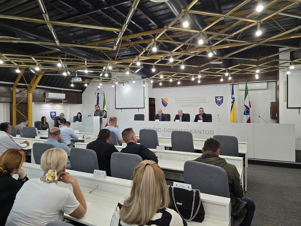Ministar Sirovica potpisao ugovore o dodjeli poticaja za samozapošljavanje u iznosu od milion KM