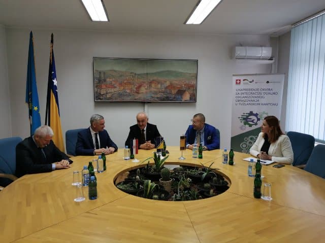 delegacija istarske županije u posjeti kantonalnoj privrednoj komori tuzla